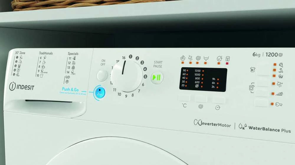 Skalbimo mašina Indesit BWSA 61294 W EU N