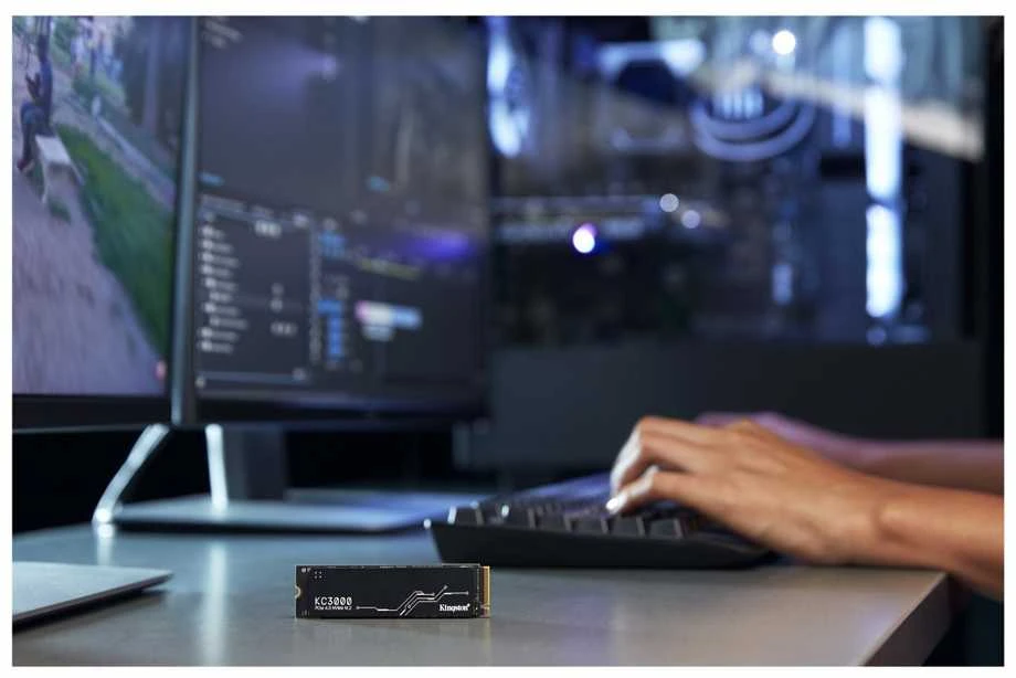 KINGSTON KC3000 4096GB PCIe 4.0 NVMe M.2 SSD