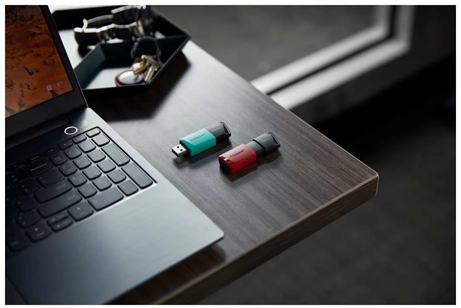 USB laikmena Kingston 128GB USB 3.2 Gen 1 DataTraveler Exodia M