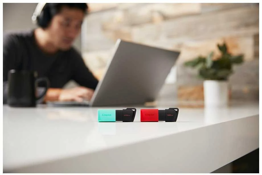 USB laikmena Kingston 128GB USB 3.2 Gen 1 DataTraveler Exodia M