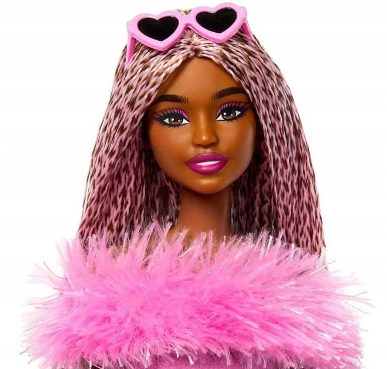Mattel BARBIE DELUXE FASHIONISTAS lėlė rožiniu kostiumu (HYV28)