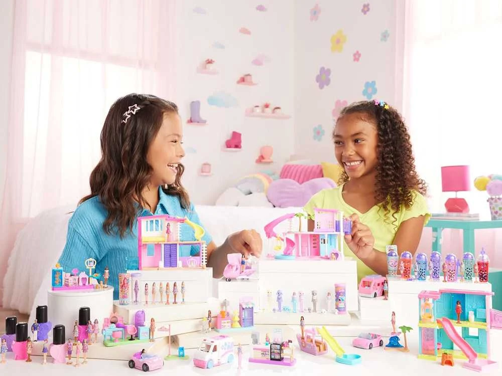 Barbie Mini namai Barbė su staigmena HYF45