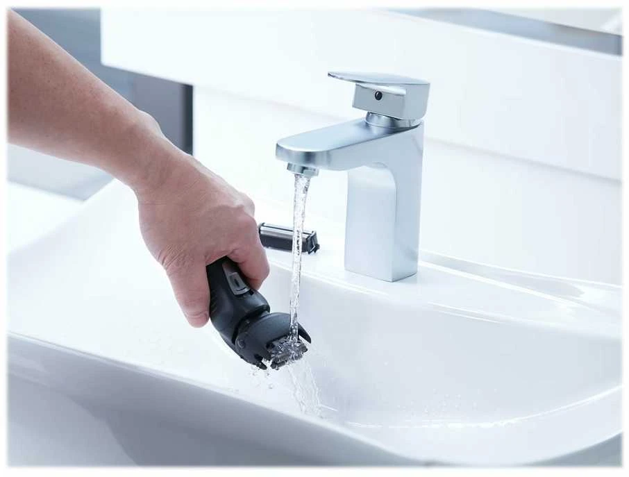 Barzdaskutė Panasonic | Skustuvas | ES-RW31-K503 | Veikimo laikas (maks.) 21 min | NiMH | sidabras