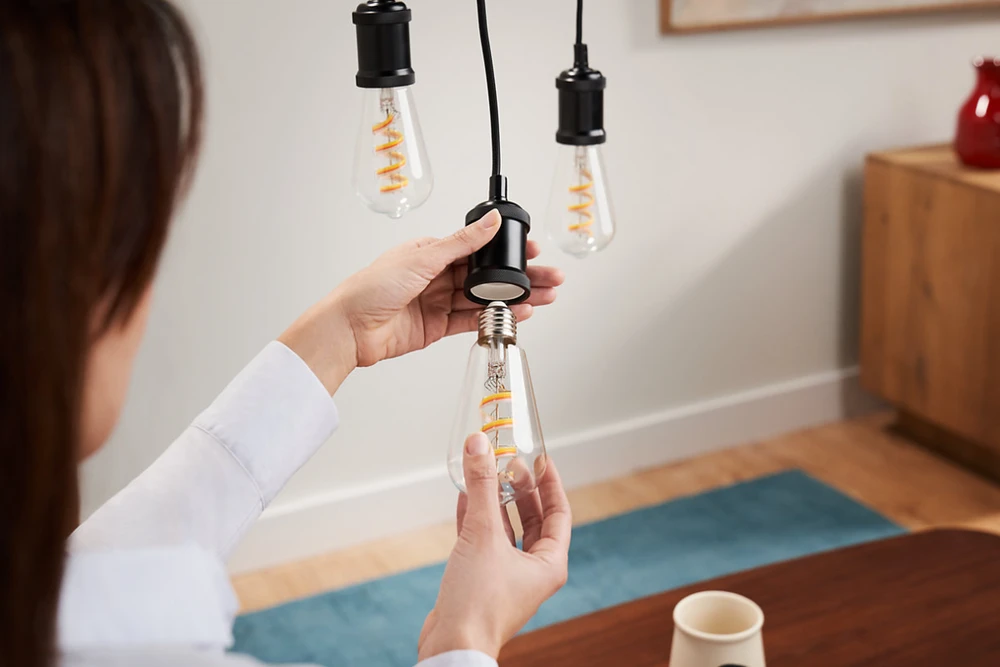 Lemputė Wiz Philips Smart WiFi Filament Clear ST64 RGB | E27 | 6,3 W