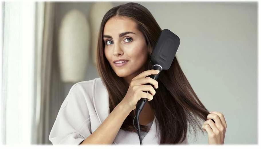Philips „StyleCare Essential“ Šildomas tiesinimo šepetys BHH880/00