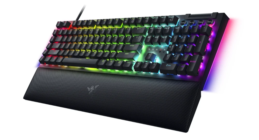Razer | BlackWidow V4 | Klaviatūra žaidimams | su laidu | Cyrillic | Geltona Switches | Juodas