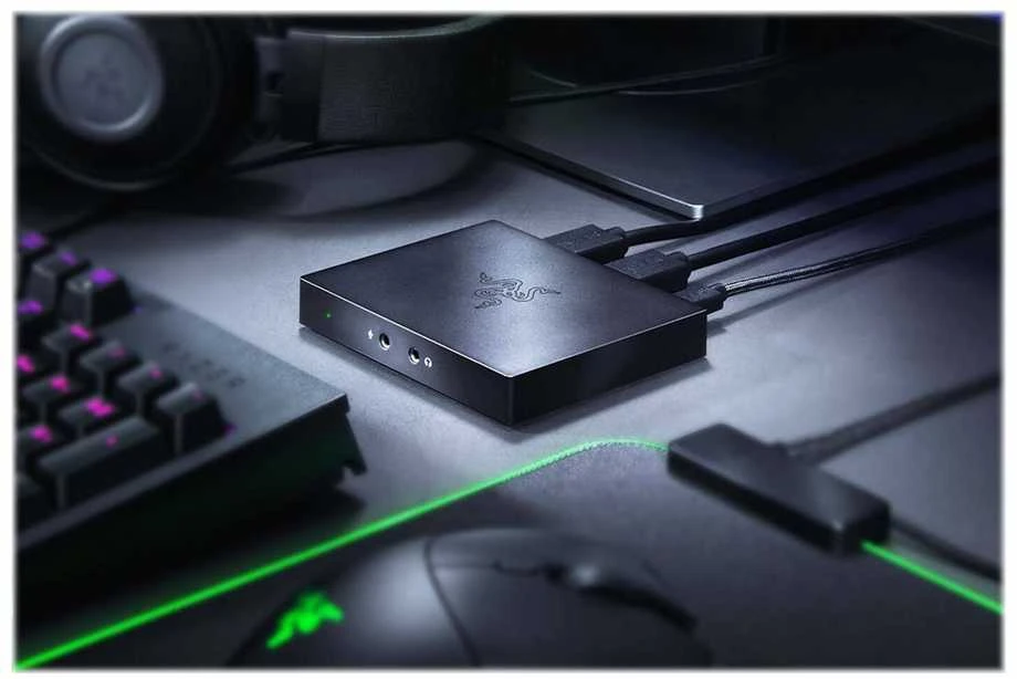 Razer | Žaidimų srauto ir fiksavimo kortelė, skirta asmeniniam kompiuteriui, „Playstation“, „XBox“ ir „Switch“ | Ripsaw Game Capture Card | Tik USB 3.0