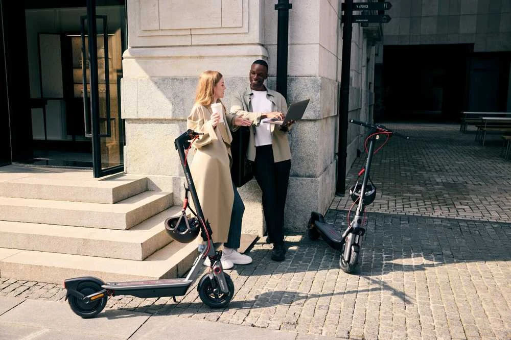 Elektrinis paspirtukas Segway eKickScooter F3 Pro E, Juodas