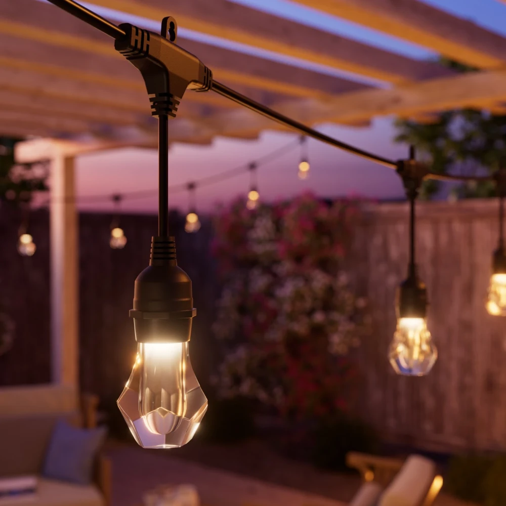 „Nanoleaf Essentials Matter“ išmaniųjų daugiaspalvių lauko lempučių girliandų pradinis rinkinys, 30 m | 16 mėn.+