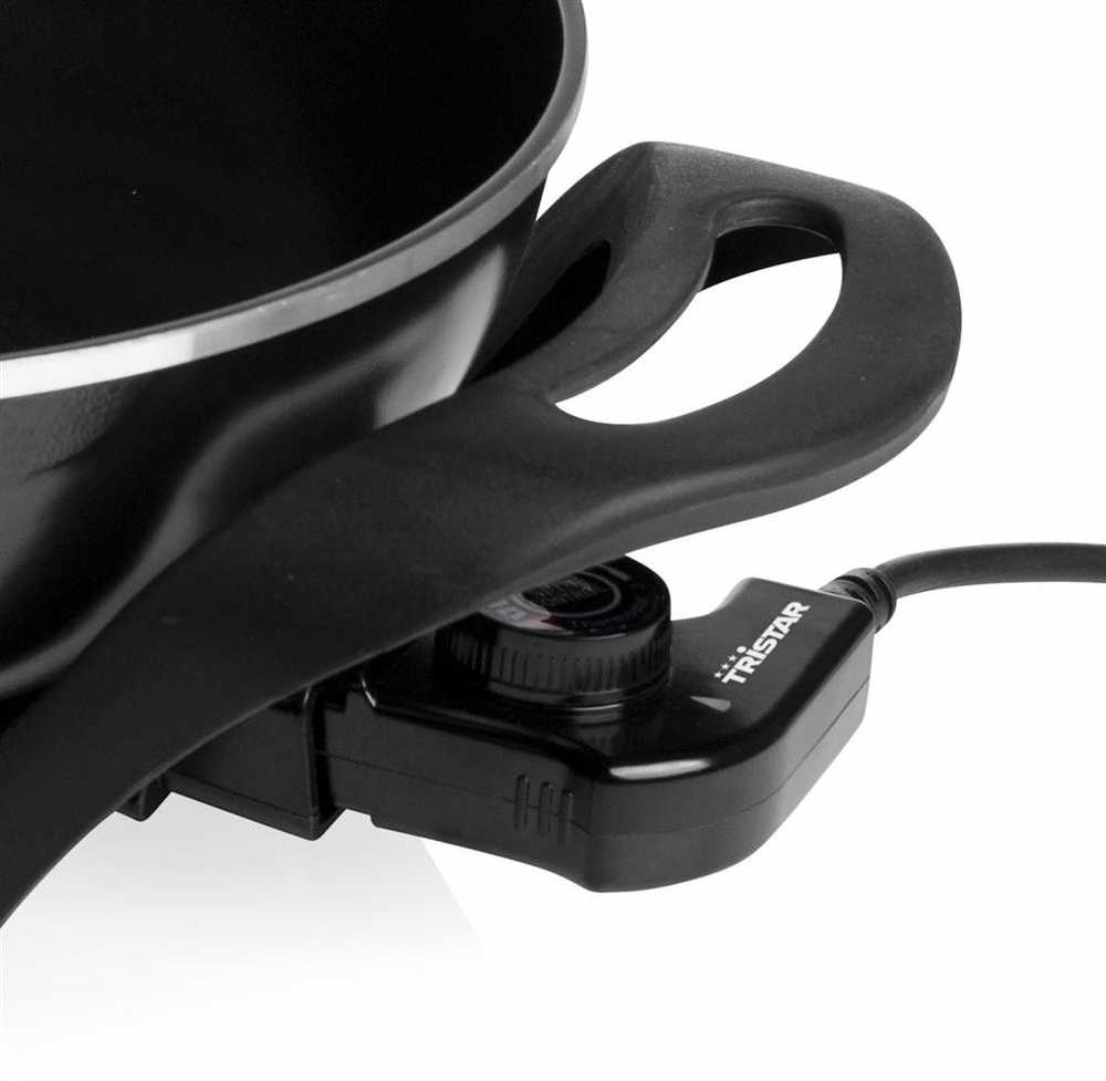 Tristar | Electric Wok | PZ-9130 | 1500 W | Nerūdijantis plienas | 4.5 L | Juodas