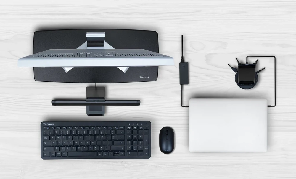 Targus | 100 W USB-C PD įkroviklis – skirtas nešiojamiesiems kompiuteriams arba maitinimo įtaisams | APA108EU