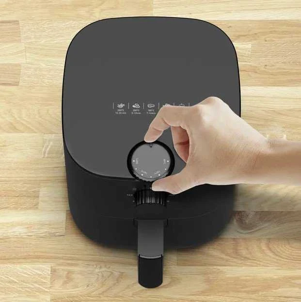 Gruzdintuvė TEFAL | Keptuvė | Essential EY130815 | Galia 1400 W | Talpa 3,5 L | Juodas