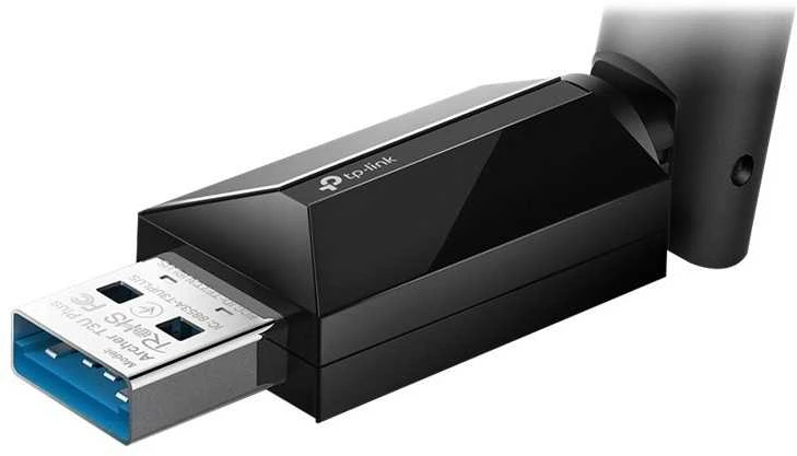 TP-Link Archer T3U Plus USB jungtis iš arti