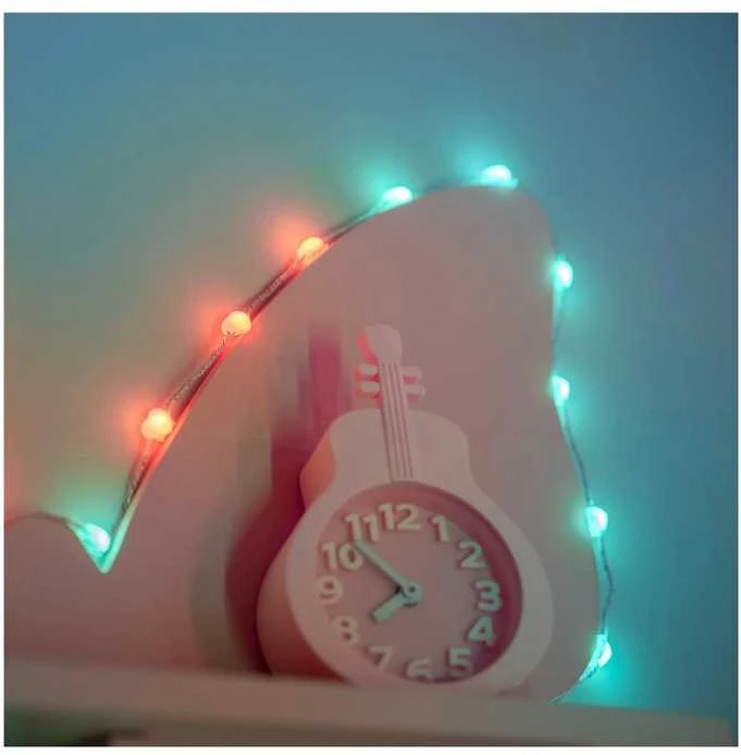 „Twinkly Candies“ 100 širdies formos RGB šviesos diodų, skaidrus laidas, USB-C