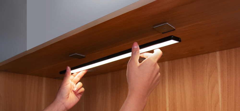 Lubinis šviestuvas Yeelight spintos jutiklinis šviestuvas A60 (60cm), Juodas | YLBGD-0046