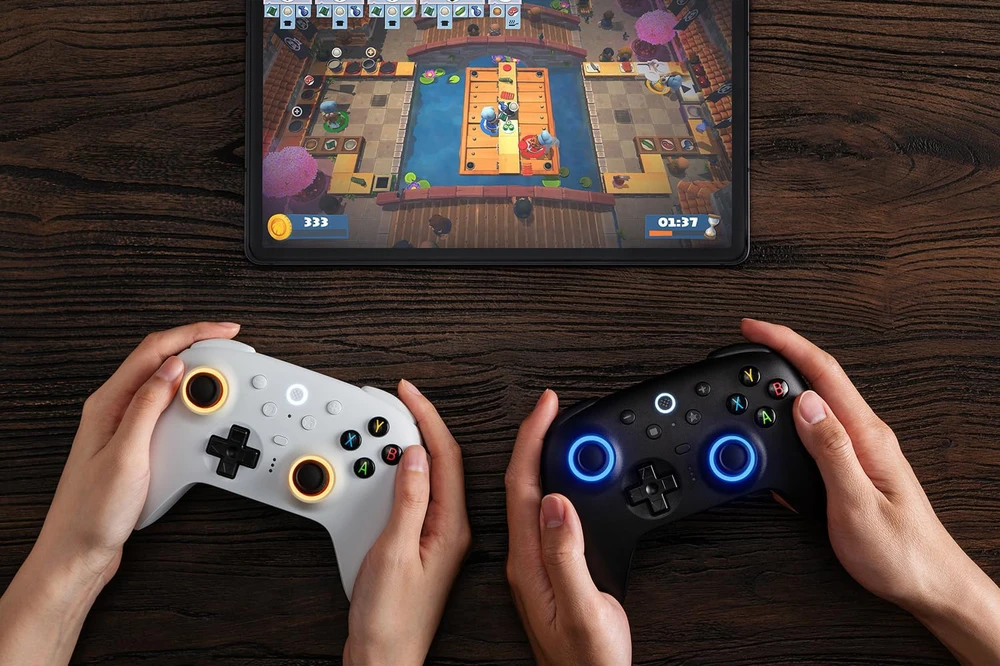 8BitDo Ultimate 2 2.4G Belaidis Pultelis | Baltas
