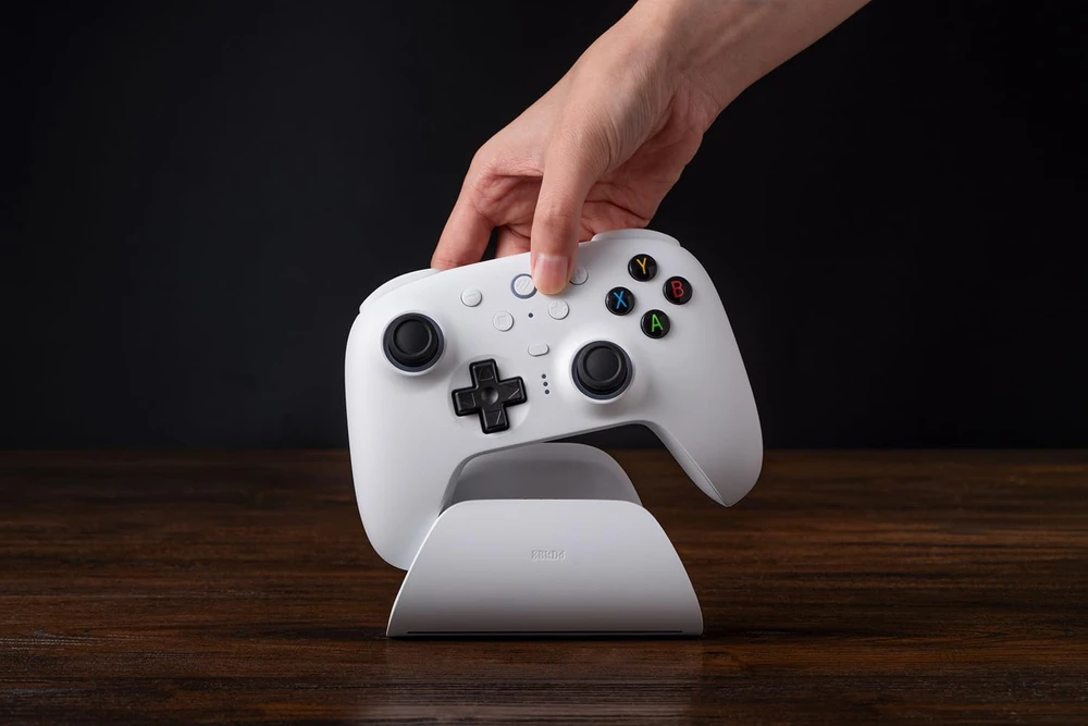 8BitDo Ultimate 2 2.4G Belaidis Pultelis | Baltas