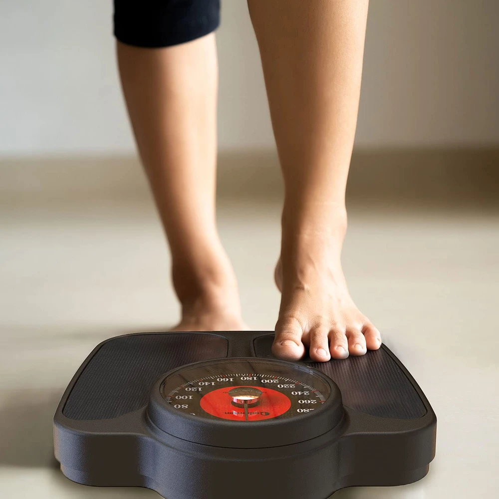 Adamson mechaninės kūno svarstyklės iki 160 kg su neslystančiu guminiu paviršiumi A23