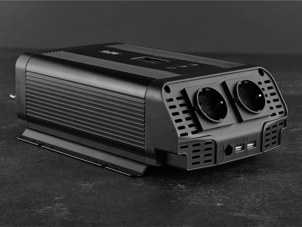 AEG grynosios sinusoidės įtampos keitiklis automobiliui 600 W, 12 V į 230 V, su USB, 10059