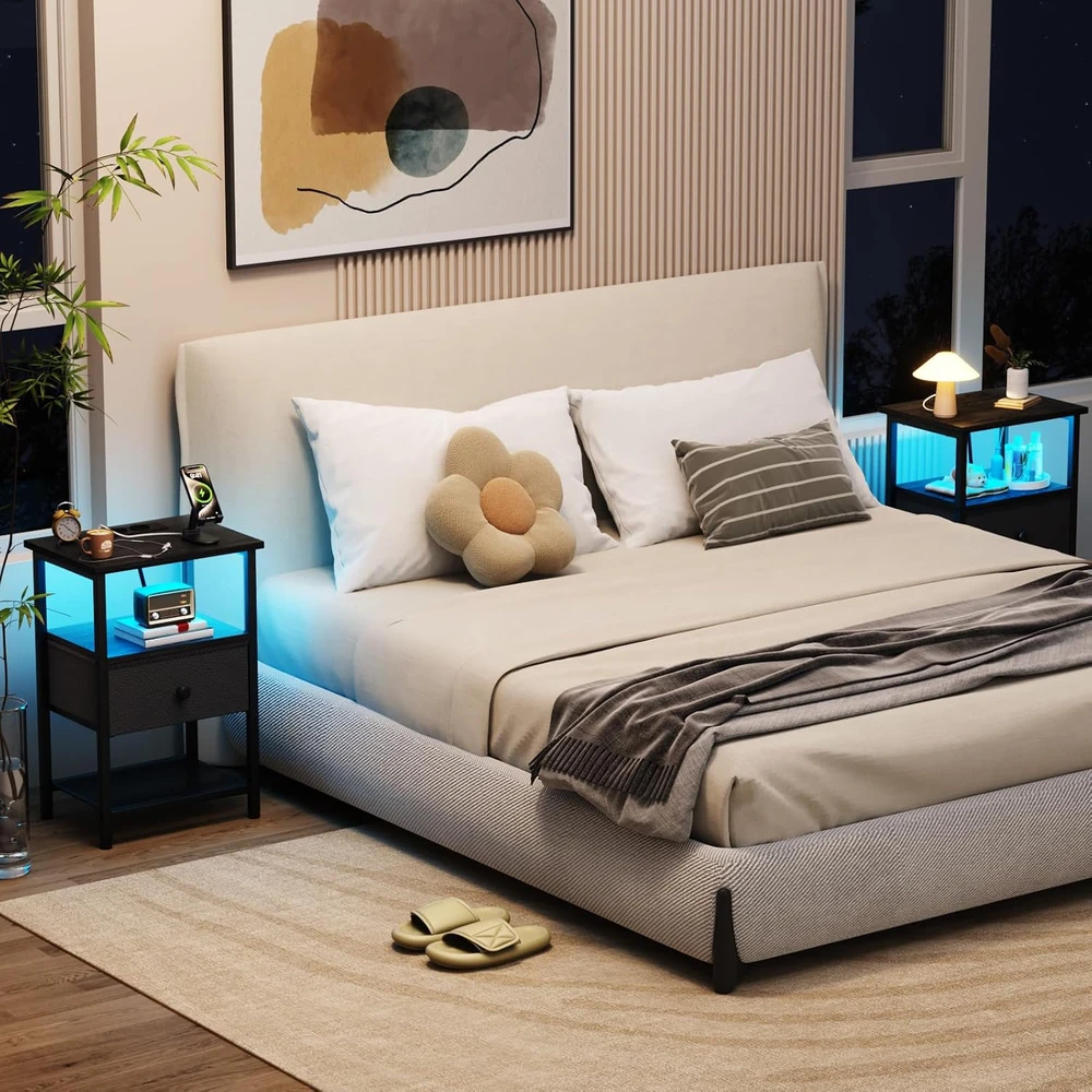 AMHANCIBLE naktinis staliukas su LED, USB ir elektros lizdais, tekstilinė stalčius, juodas, EHETS01BK-1