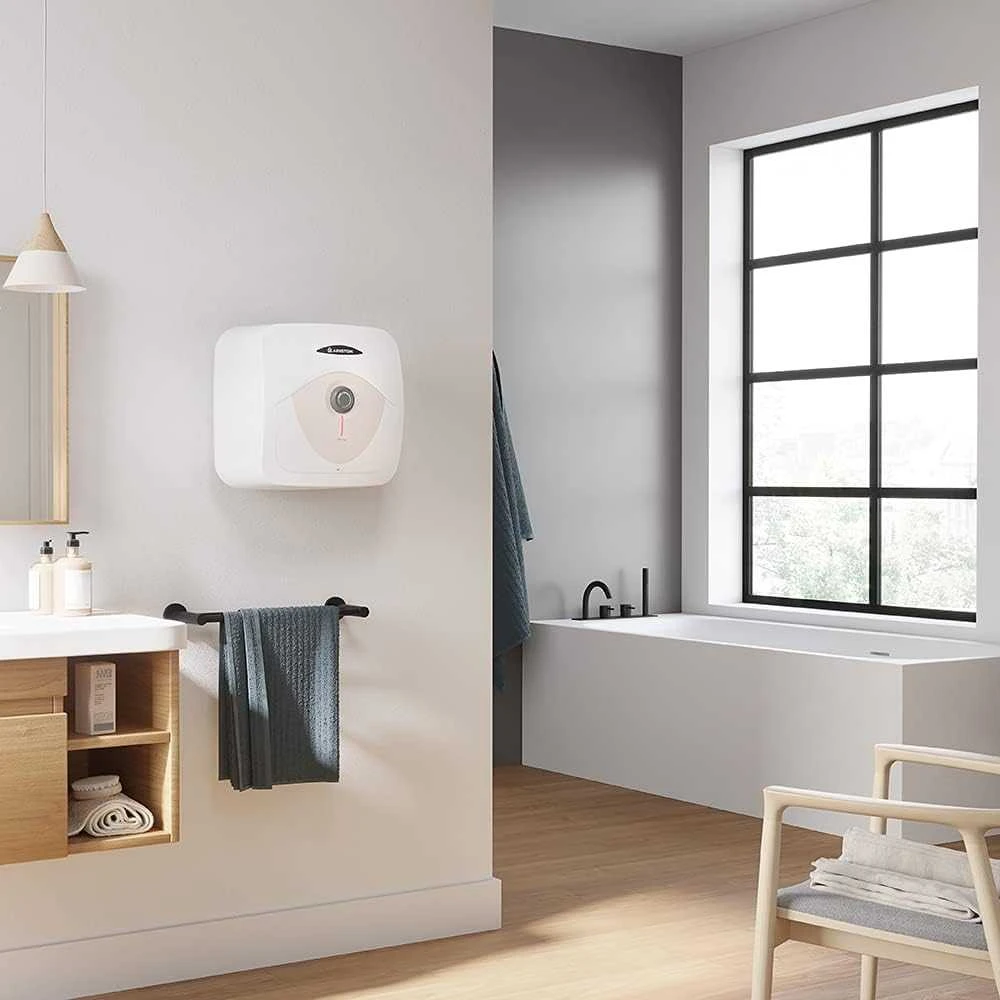 Ariston elektrinis vandens šildytuvas 10 l, 1,5 kW, montavimui virš praustuvo, 3100852