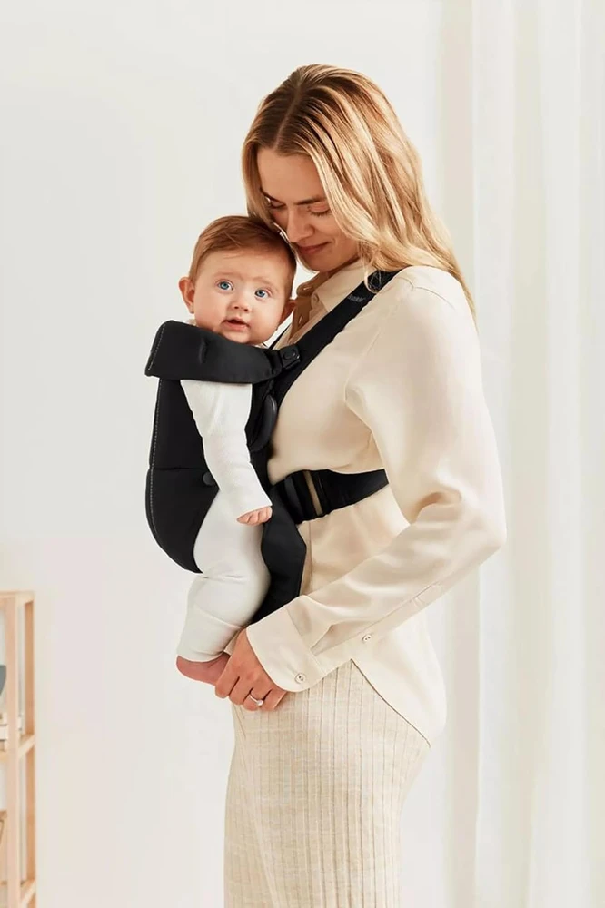 BabyBjörn Mini austa kūdikio nešioklė naujagimiams 3,2–11 kg, modelis 21156