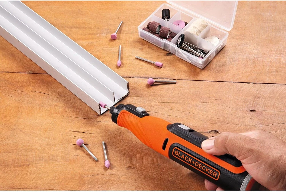 Black & Decker BD šlifuoklis MULTI. 8V +52szt. AKCESORIÓW BCRT8IK