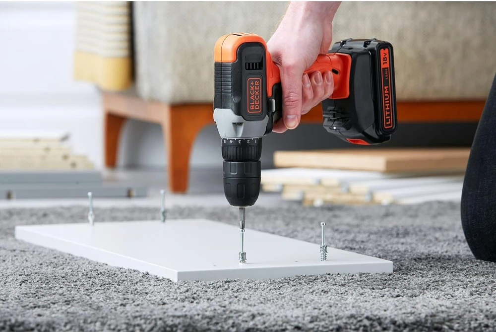 Black & Decker Akumuliatorinis gręžtuvas-suktuvas BCD001C1-QW, 18V, 1x1,5 Ah