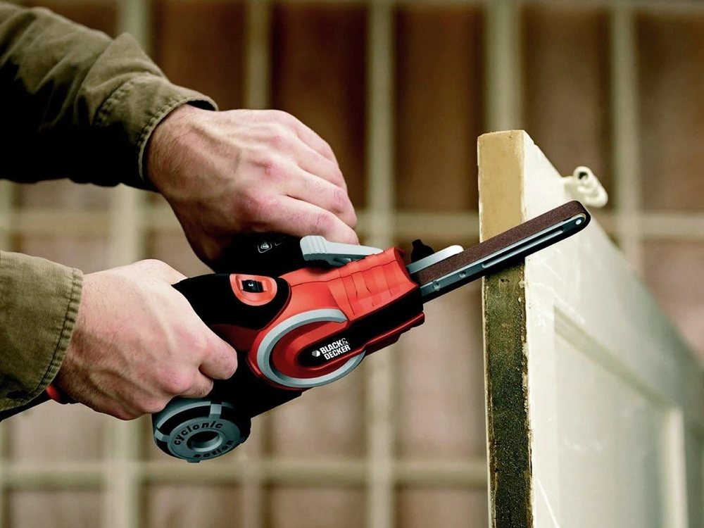 Juostinis šlifuoklis Black & Decker KA902EK