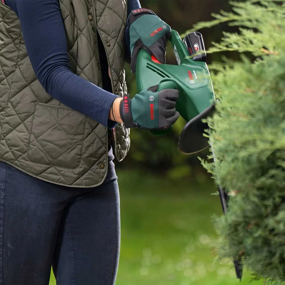 Bosch Akumuliatorinis gyvatvorių žirklės EasyHedgeCut 18V-44-11 be akumuliatoriaus ir kroviklio