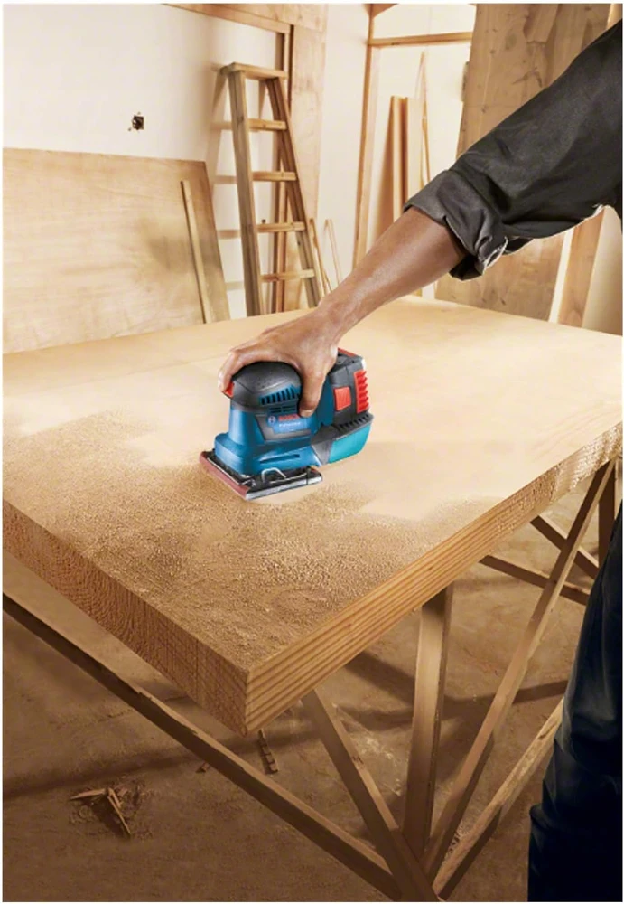 Bosch Akumuliatorinis vibracinis šlifuoklis GSS 18V-10, be akumuliatoriaus ir kroviklio