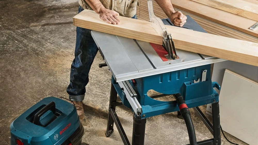 Išilginio pjovimo staklės Bosch GTS 254 Professional; 1800 W