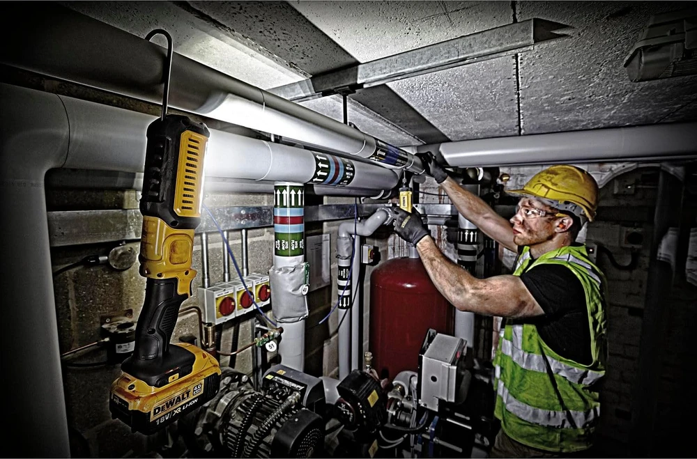 DEWALT darbinis LED šviestuvas 18 V DCL050-XJ
