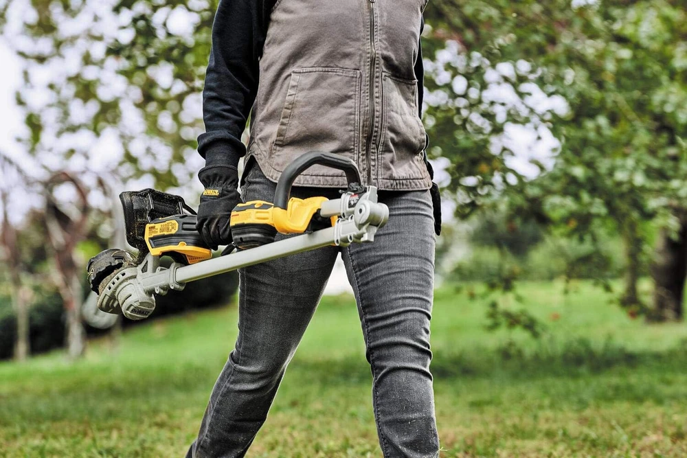 Akumuliatorinė žoliapjovė / trimeris DeWalt 18V, 1x 5.0Ah (DCMST561P1-QW)