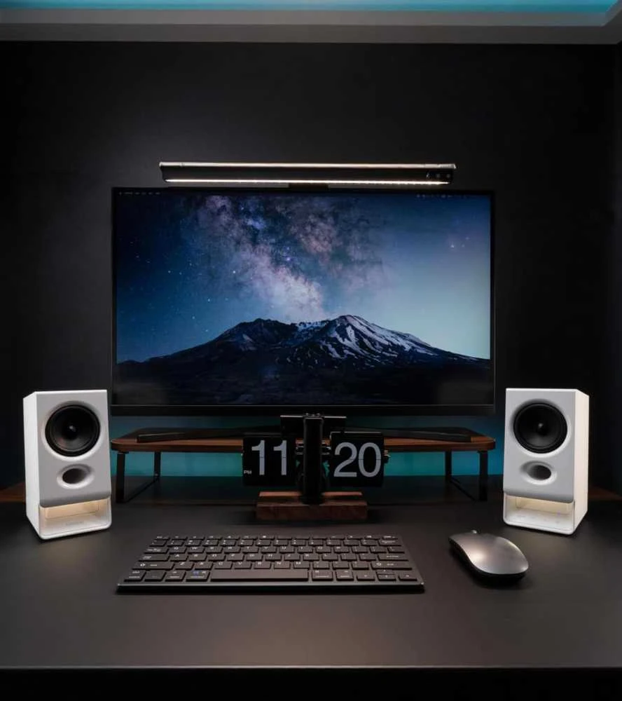 Kompiuterio kolonėlės Edifier kompiuterinės kolonėlės Bluetooth 6.0, USB, 2.75 colio pilno diapazono garsiakalbiai, 5 W, R20BT