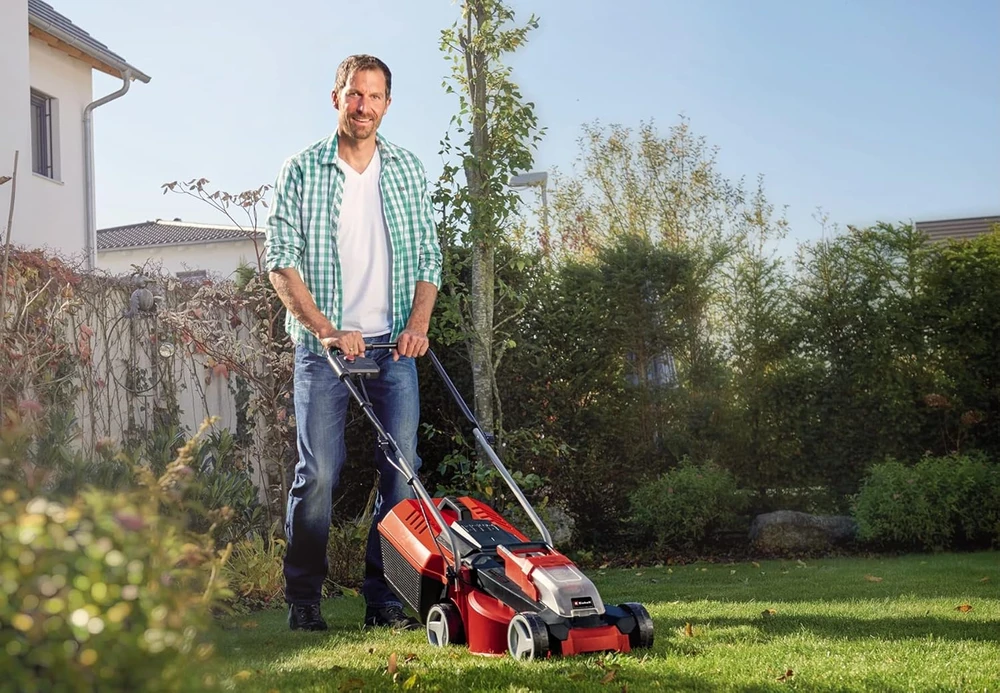 Einhell akumuliatorinė vejapjovė, 30 cm pjovimo plotis, be akumuliatoriaus, GE-CM 18/30 Li-Solo