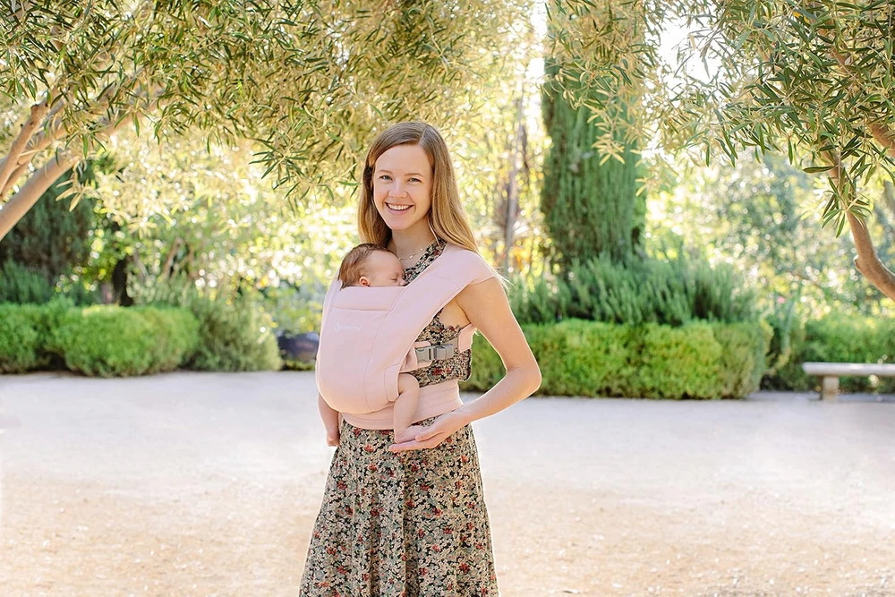 Ergobaby kūdikio nešioklė Embrace naujagimiams 3,2–11,3kg BCEMAPNK