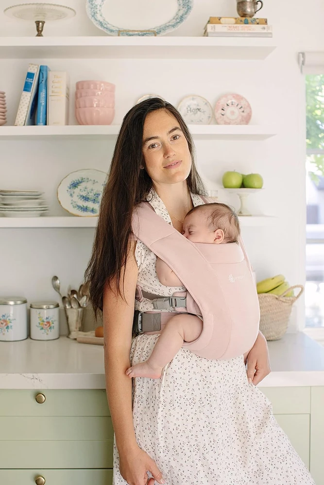 Ergobaby kūdikio nešioklė Embrace naujagimiams 3,2–11,3kg BCEMAPNK