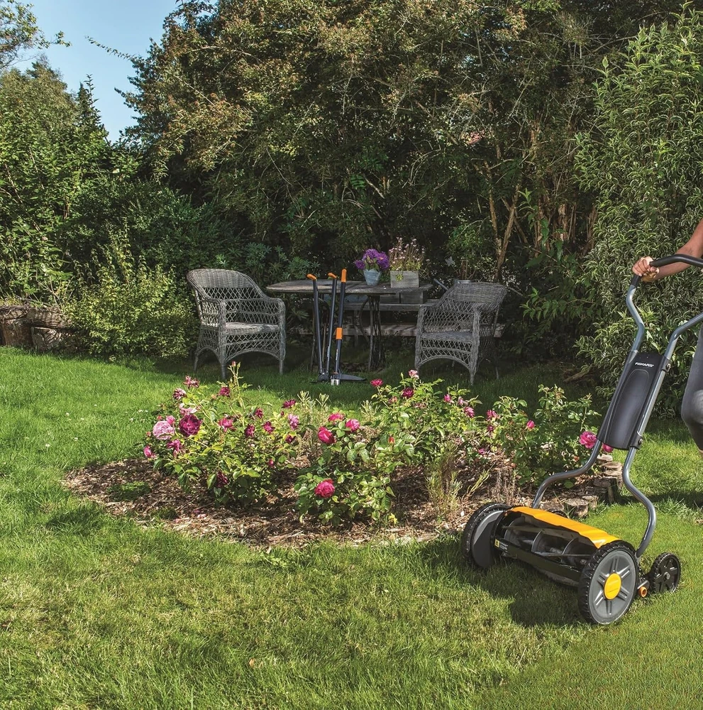 FISKARS StaySharp™ Plus mechaninė vejapjovė 43 cm