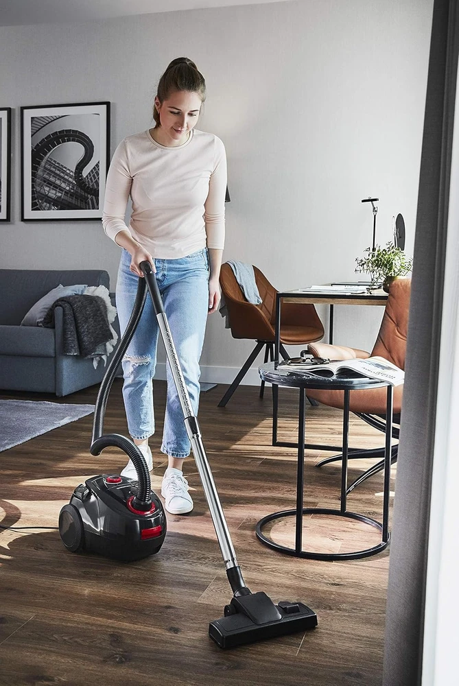 GRUNDIG cilindrinis dulkių siurblys 800 W su HEPA filtru VCC 3850 A