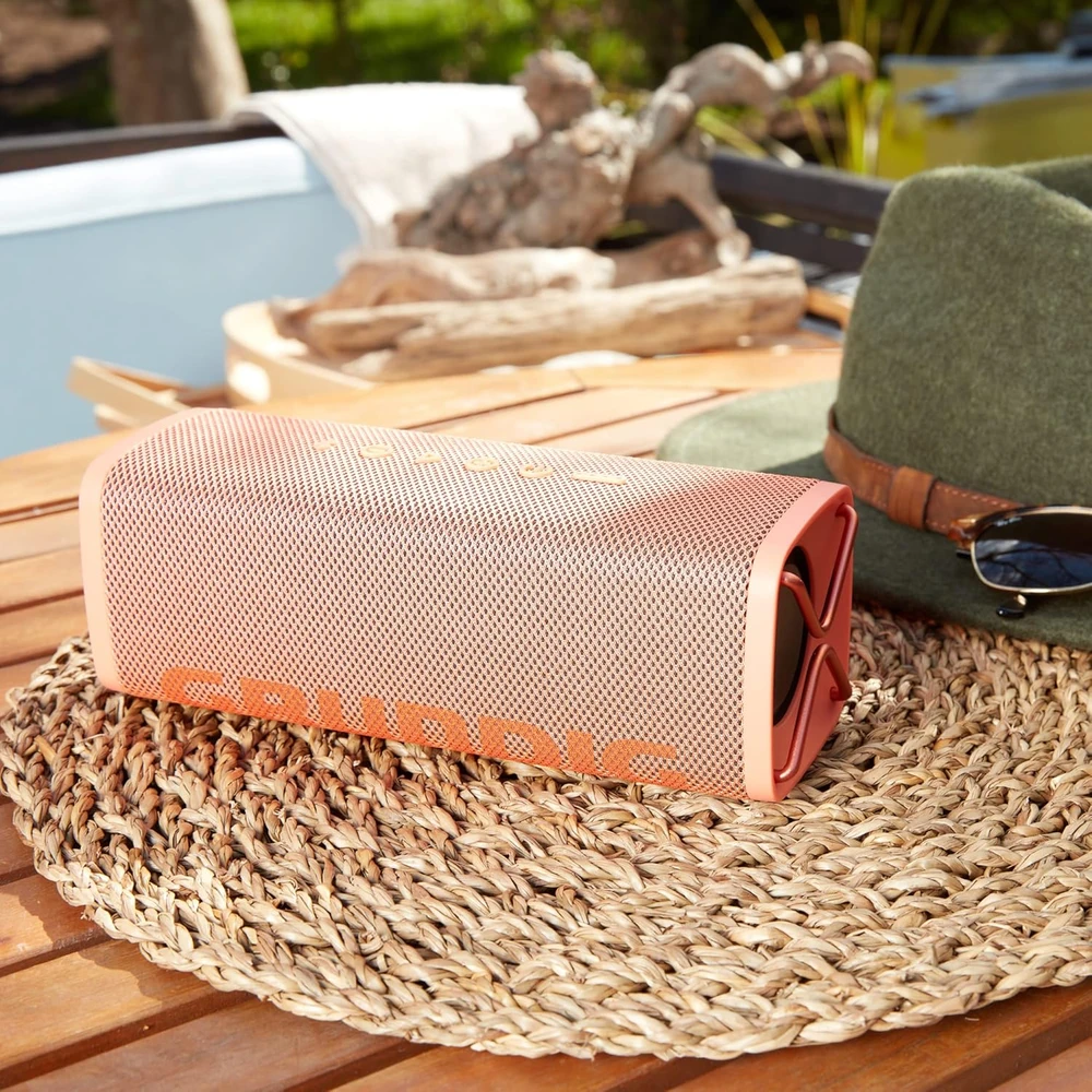 Grundig nešiojama Bluetooth kolonėlė 20 W RMS, IPX7, 20 m, 20 val., išorinės baterijos funkcija, GBT Club Coral