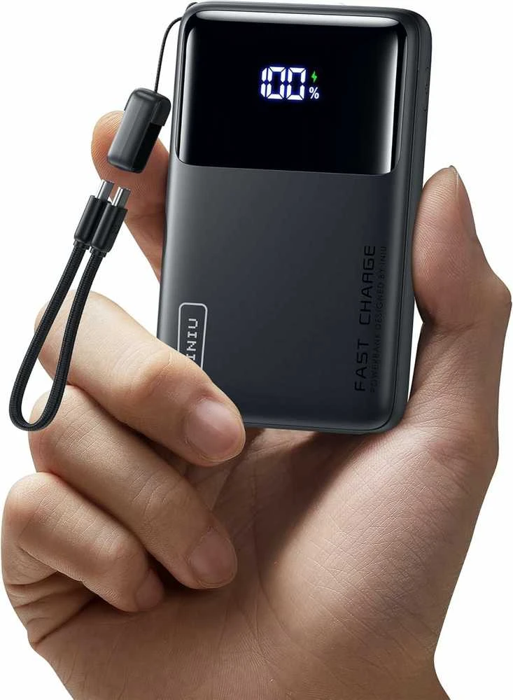 INIU P61-E1 45 W 10000 mAh itin plonas powerbankas su USB-C ir USB-A, juodas
