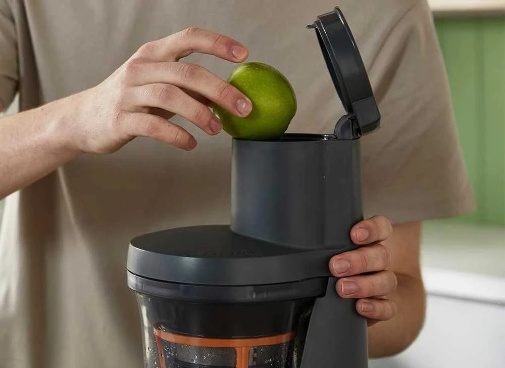 Kenwood lėtaeigė sulčiaspaudė 230 W, XL įkrovimo angos, 1 l talpa, PureJuice JMP85.000SI