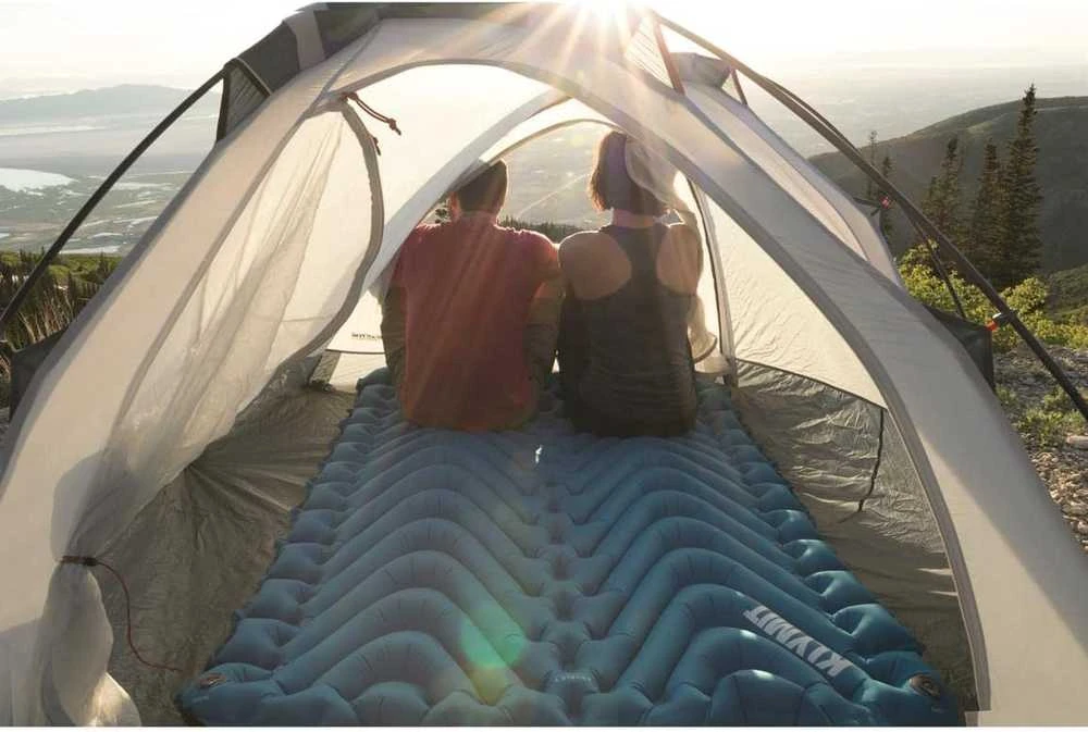 Klymit dvivietis pripučiamas turistinis kilimėlis, V formos, 120 cm pločio, mėlynas, 2 asmenims, 06DVBL02E
