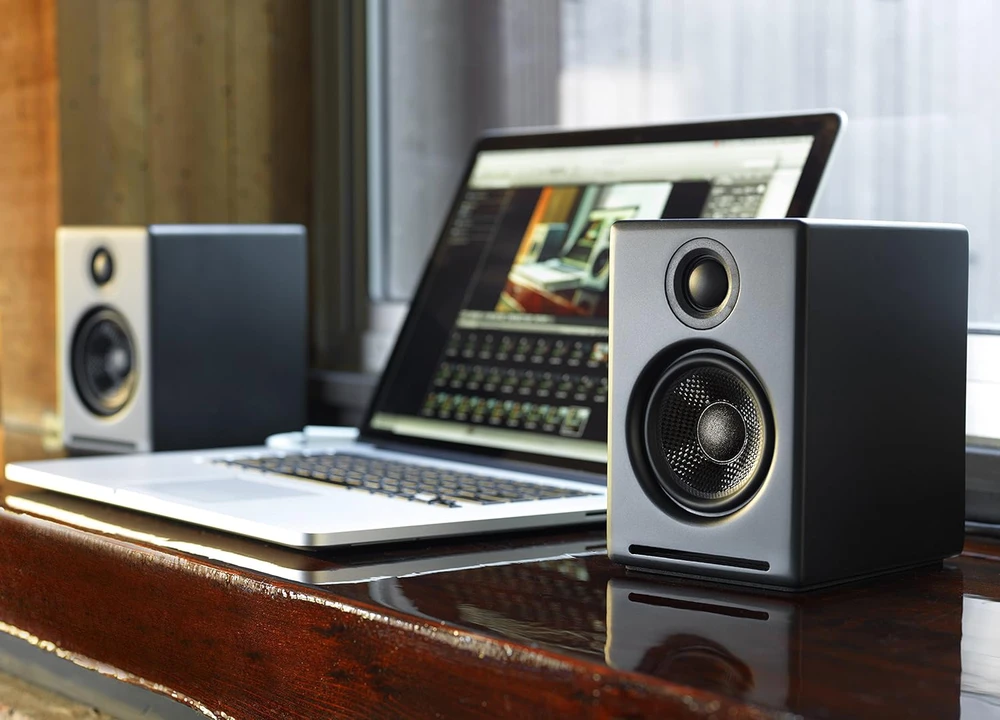 Kompiuterio kolonėlės Audioengine bevieliai kompiuterio garsiakalbiai Bluetooth 60 W, USB, 2.0 sistema A2+