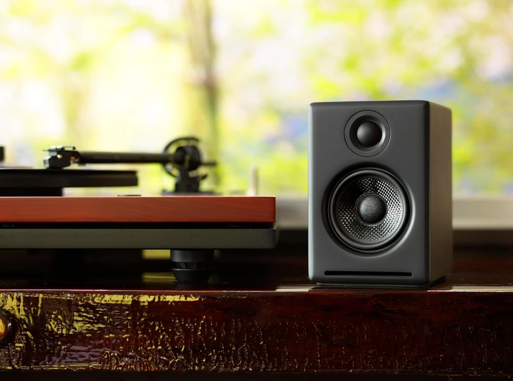 Kompiuterio kolonėlės Audioengine bevieliai kompiuterio garsiakalbiai Bluetooth 60 W, USB, 2.0 sistema A2+