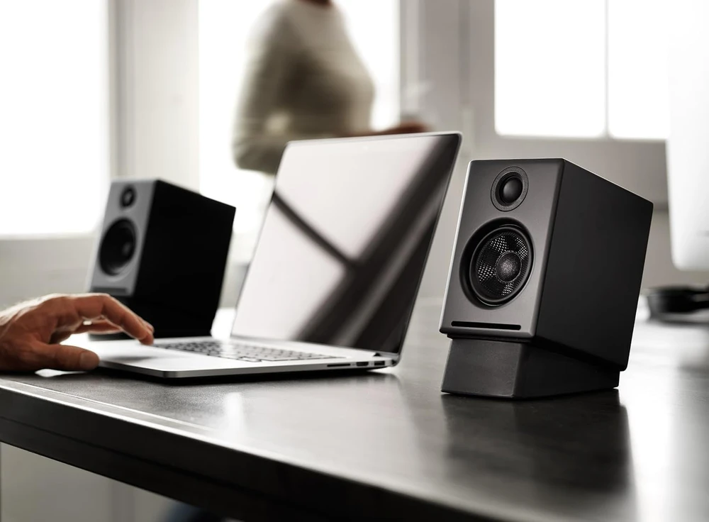 Kompiuterio kolonėlės Audioengine bevieliai kompiuterio garsiakalbiai Bluetooth 60 W, USB, 2.0 sistema A2+