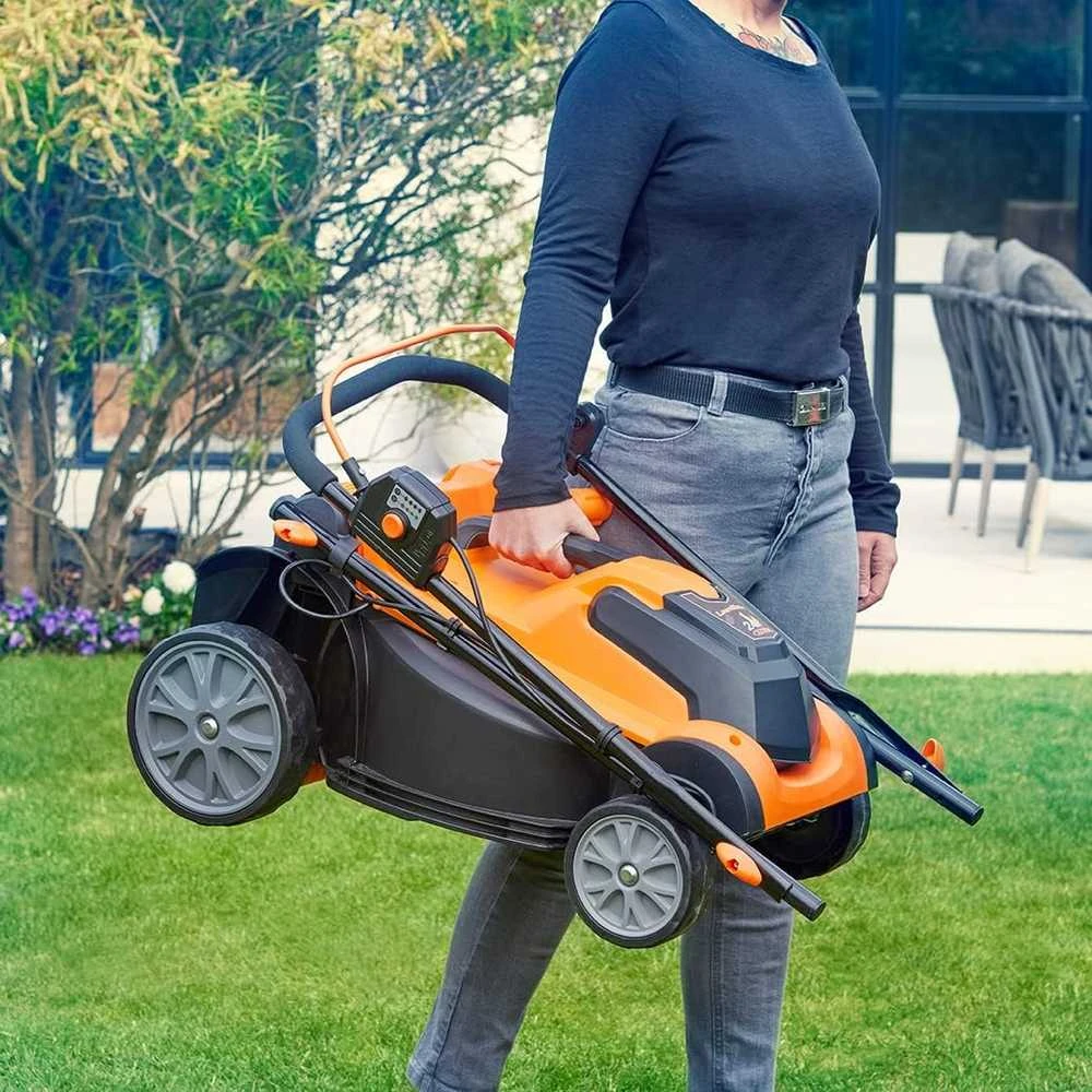 Lawnmaster akumuliatorinė vejapjovė, 24V, 37 cm pjovimo plotis, plieno korpusas, CLMF2437G-03