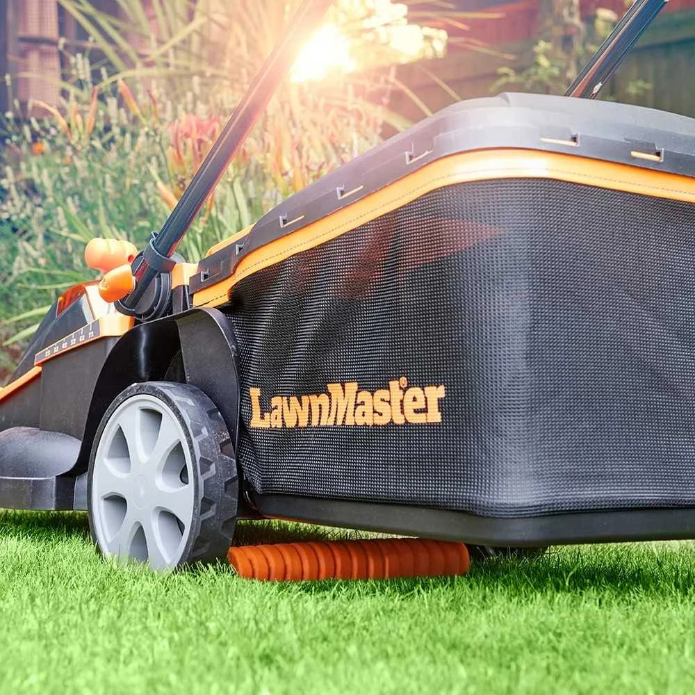 Lawnmaster akumuliatorinė vejapjovė, 41 cm pjovimo plotis, 48 V, bešepetėlinis variklis, CLMF4841E-03