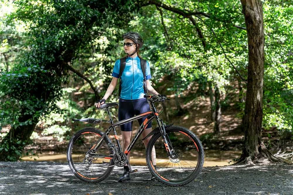 Licorne Bike kalnų dviratis, aliuminio rėmas, 21 pavaros, 26 colių ratai, diskinių stabdžių sistema, juodas/lime, M 01 LCR 26760 18 003